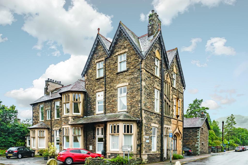 Tower Lodge, 1 Wansfell Tower Court... 1 bed apartment £200,000