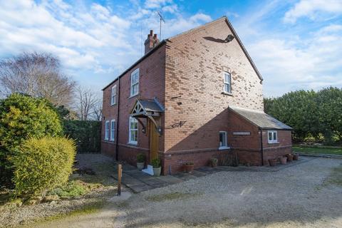 Woodfield Cottage New Close Lane, Skelbrooke, Doncaster, DN6 8NA
