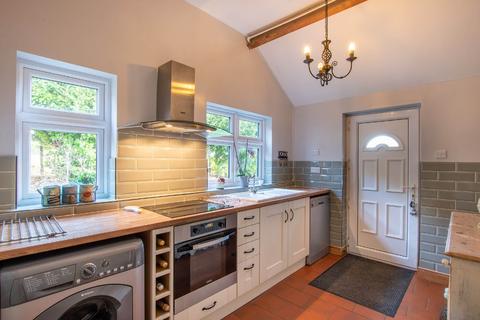 Woodfield Cottage New Close Lane, Skelbrooke, Doncaster, DN6 8NA