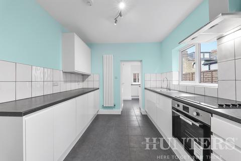 27 Thackeray Avenue, London, N17 9DT