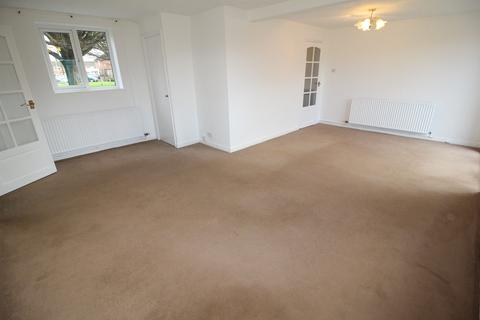 7 Chestnut Grove, Westbury, BA13 3NW