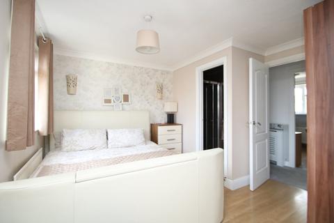 3 Bronte Close, Galley Common, Nuneaton, CV10 9RA