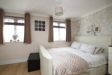 3 Bronte Close, Galley Common, Nuneaton, CV10 9RA