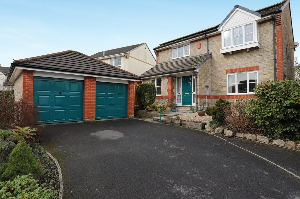 Glebelands, Chudleigh 4 bed detached house £485,000