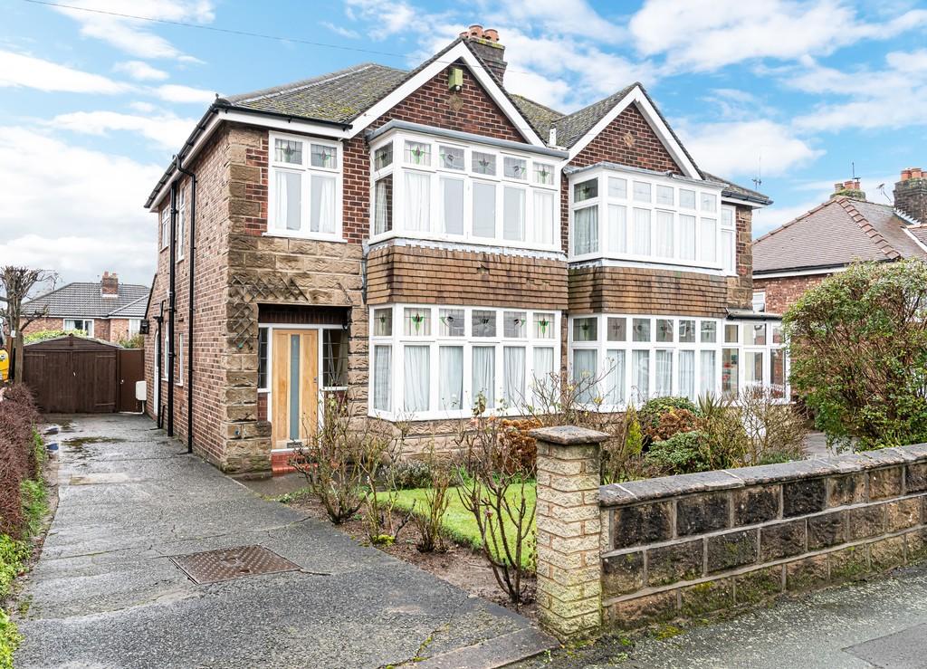 Greenfields Avenue, Appleton, Warrington, Cheshire 3 bed semidetached