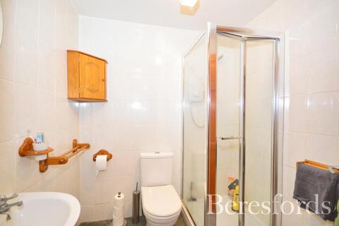 21 Winston Close, Romford, RM7 8LL
