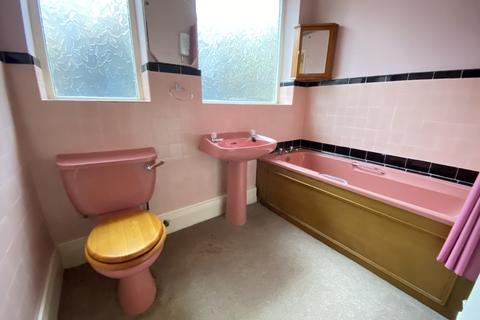 70 Bog Height Road, Darwen, BB3 0AW