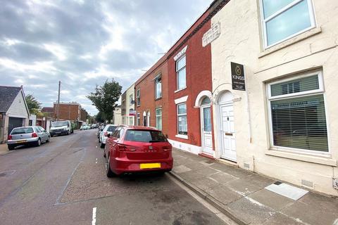 4 bedroom terraced house to rent - Stansted Road, Southsea