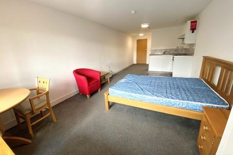 Studio to rent, Lake Road, Portsmouth