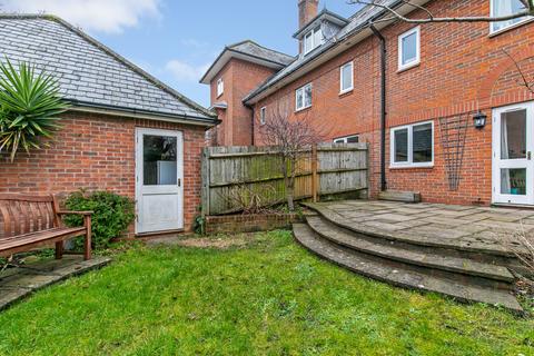 16 Arlington Place, Winchester, SO23 7TS