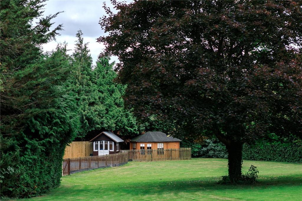 Pool House