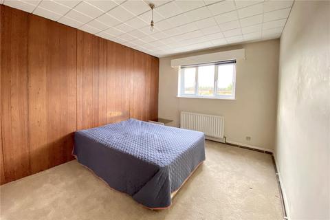 16 Gurnells Road, Seer Green, Beaconsfield, HP9 2XJ