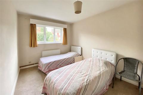 16 Gurnells Road, Seer Green, Beaconsfield, HP9 2XJ