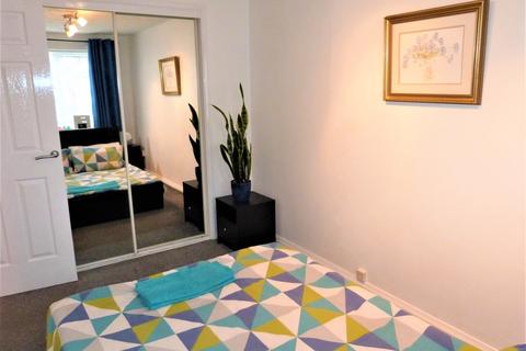 25 Eagle Close, Waltham Abbey, EN9 3NA