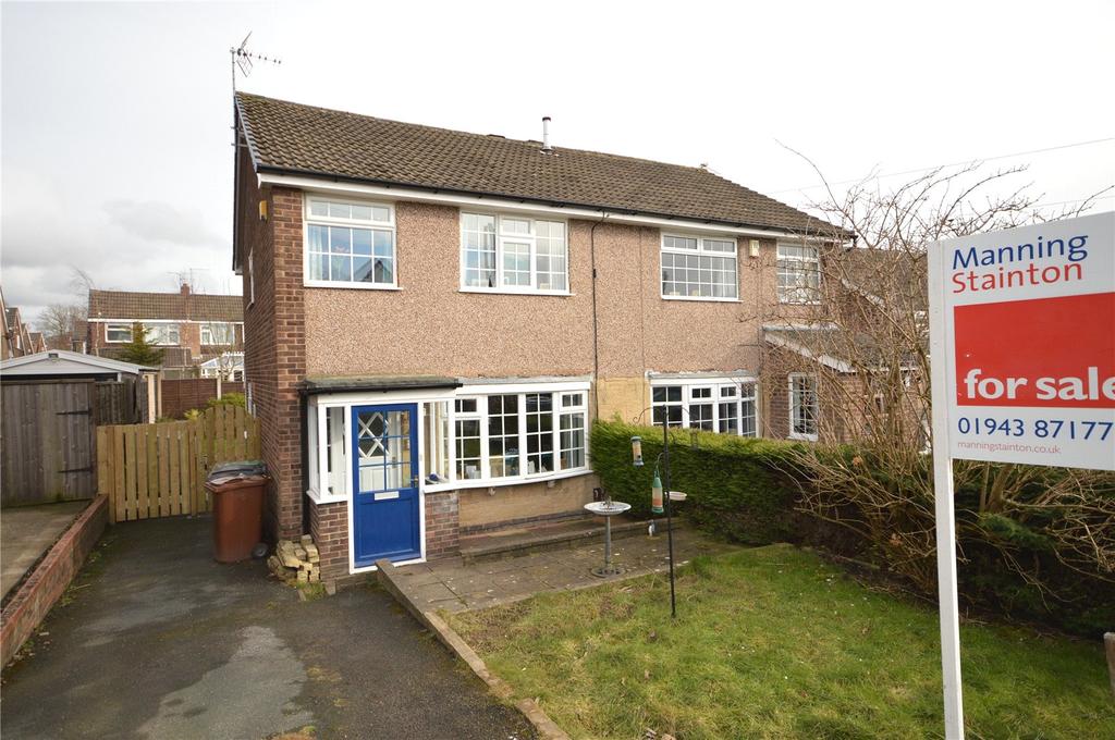 Woodlea Road, Yeadon, Leeds, West Yorkshire 3 bed semidetached house