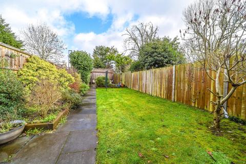 29 Albany Road, New Malden, KT3 3NY