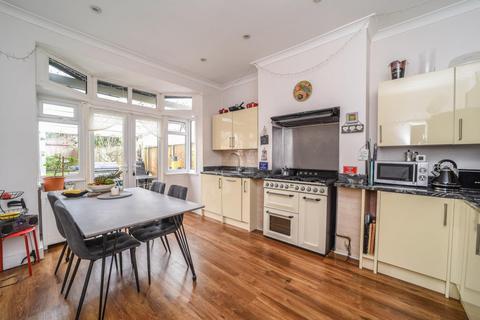 29 Albany Road, New Malden, KT3 3NY
