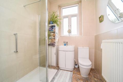 29 Albany Road, New Malden, KT3 3NY