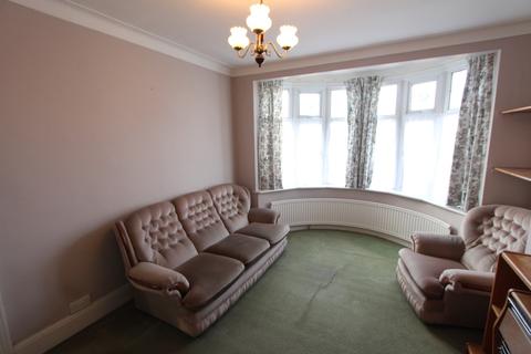 16 Blenheim Gardens, Aveley, South Ockendon, RM15 4EB