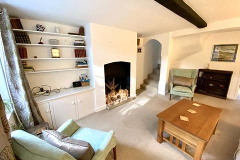 2 bedroom end of terrace house to rent, Wellington Place, High Street, Marlborough, Wiltshire, SN8