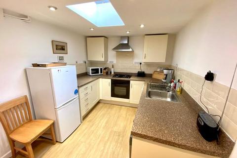 2 bedroom end of terrace house to rent, Wellington Place, High Street, Marlborough, Wiltshire, SN8