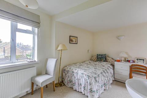 1 Albert Road, Warlingham, CR6 9EP