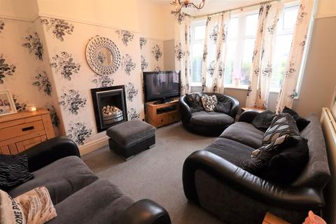 5 Kirkway, Bebington, Wirral, CH63 5NT