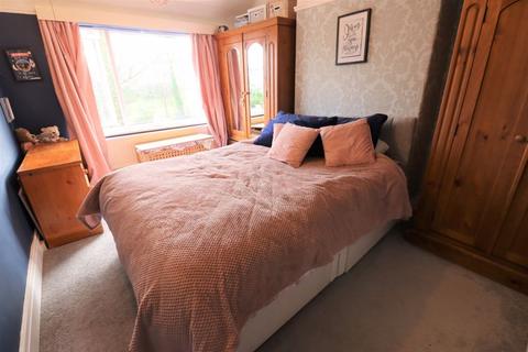 5 Kirkway, Bebington, Wirral, CH63 5NT