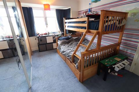 5 Kirkway, Bebington, Wirral, CH63 5NT
