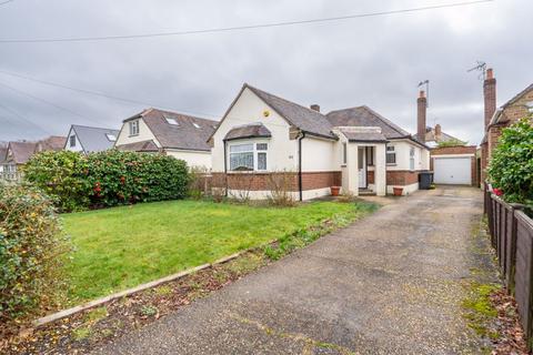 2 bedroom detached bungalow for sale - Woodbury Avenue, Bournemouth BH8