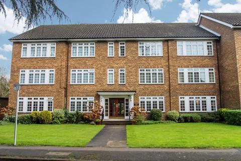 4 Myrtleside Close, Northwood, HA6 2XH