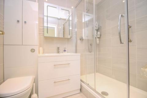 4 Myrtleside Close, Northwood, HA6 2XH