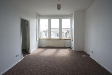 1 bedroom apartment to rent, Genesta Road, Westcliff-On-Sea