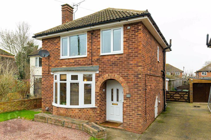Manor Road, Hereford, HR2 6HN 3 bed detached house £260,000