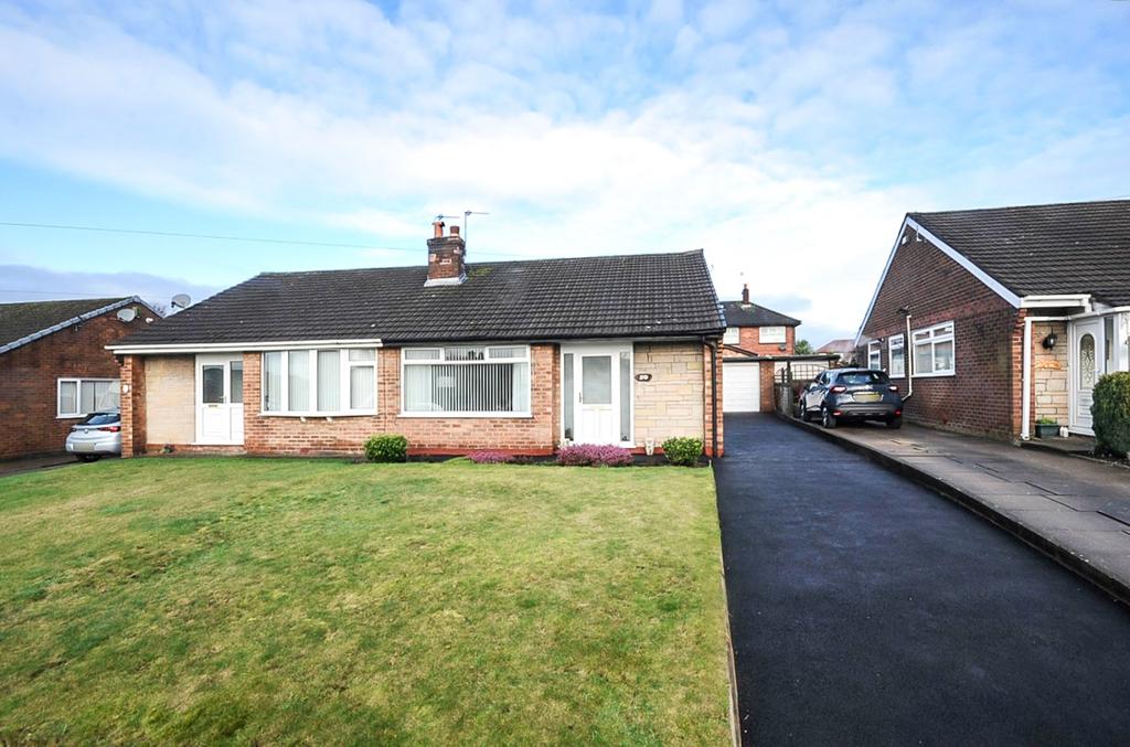 Falcondale Road, Winwick, Warrington, WA2 2 bed semidetached bungalow