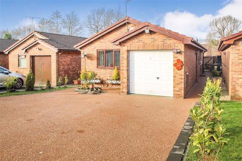8 Derwen, Chirk, Wrexham, LL14 5BZ