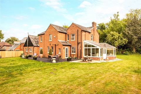 4 bedroom detached house to rent, Binfield Heath, Henley-on-Thames, Oxfordshire, RG9