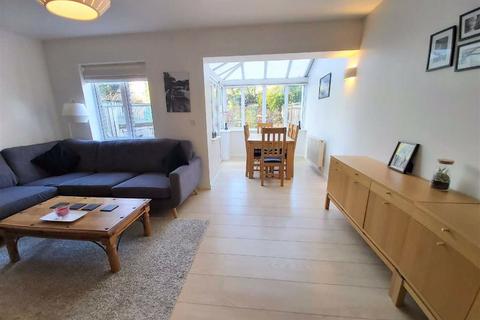 8 Buckingham Gate, Emmer Green, Reading, RG4 8RT