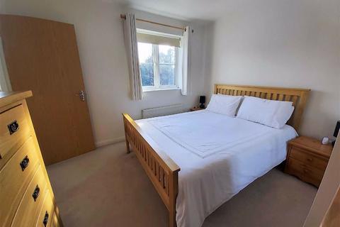 8 Buckingham Gate, Emmer Green, Reading, RG4 8RT