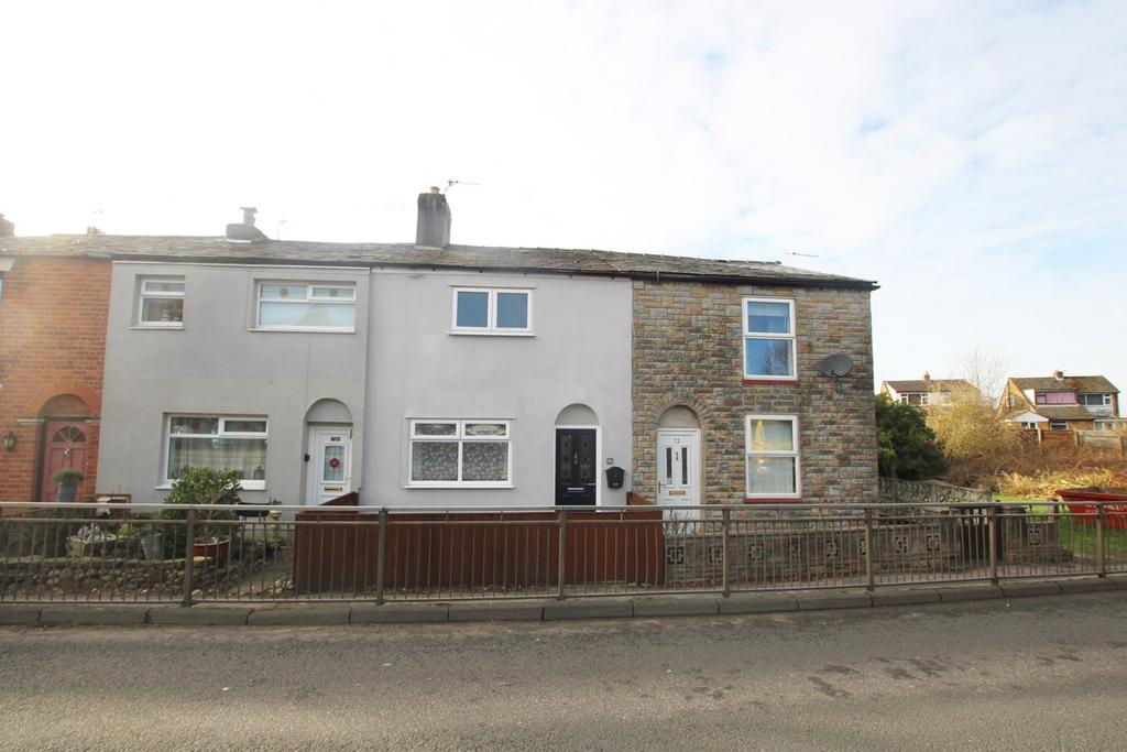 Warrington Road, Glazebury... 2 bed terraced house £140,000