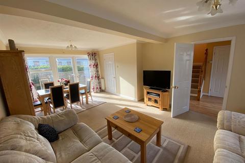 6 Camber Close, Bexhill-on-sea, TN40 2NA