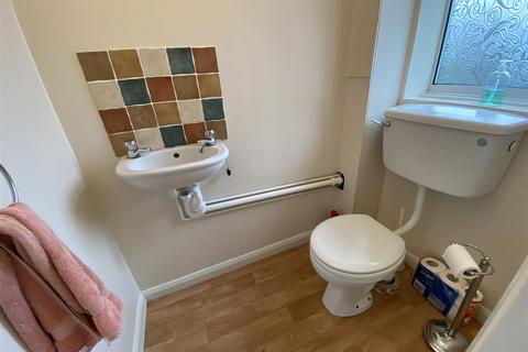 6 Camber Close, Bexhill-on-sea, TN40 2NA