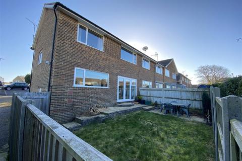 6 Camber Close, Bexhill-on-sea, TN40 2NA