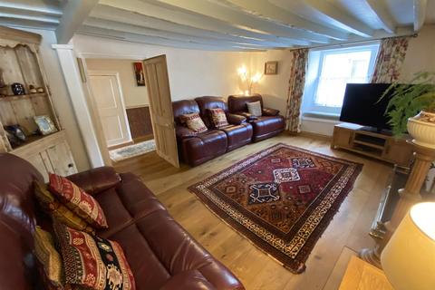37 Fore Street, Tregony, Truro, TR2 5RN