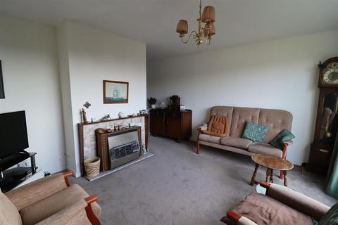 62 Midway Drive, Truro, TR1 1NQ