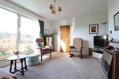 62 Midway Drive, Truro, TR1 1NQ