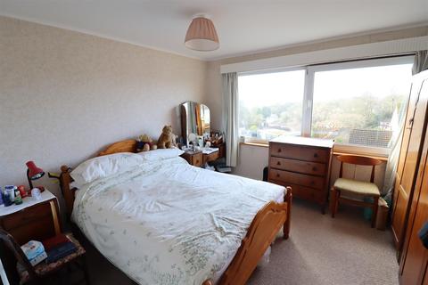 62 Midway Drive, Truro, TR1 1NQ