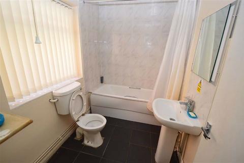 302 Narborough Road, Leicester, LE3 2AR