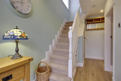 4 Elms Drive, Kirk Ella, Hull, HU10 7QJ