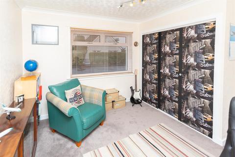 23 Dunbarney Avenue, Bridge Of Earn, Perth, PH2 9BP